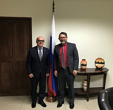 Sobre la reunión del Embajador con el Director Ejecutivo del Instituto Nacional de Fomento Cooperativo